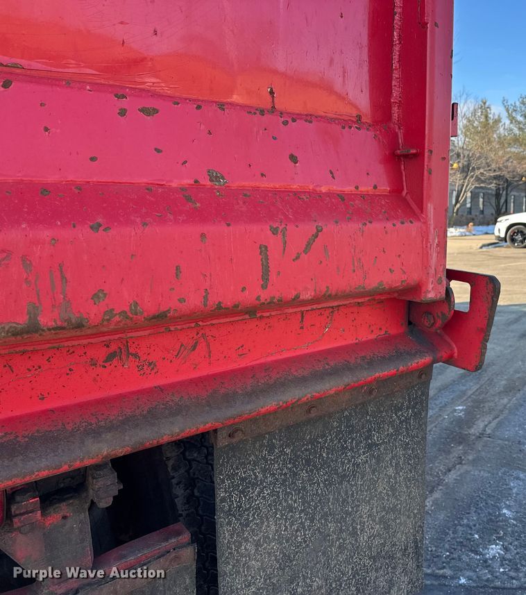 image for item FK1588 1995 Peterbilt 357 dump truck