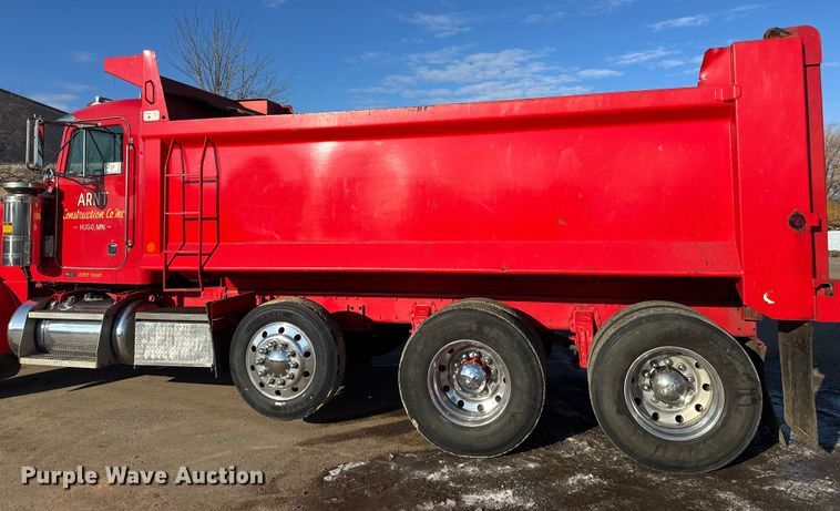 image for item FK1588 1995 Peterbilt 357 dump truck