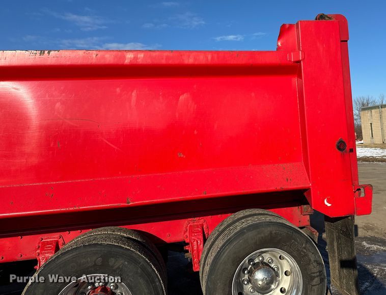 image for item FK1588 1995 Peterbilt 357 dump truck