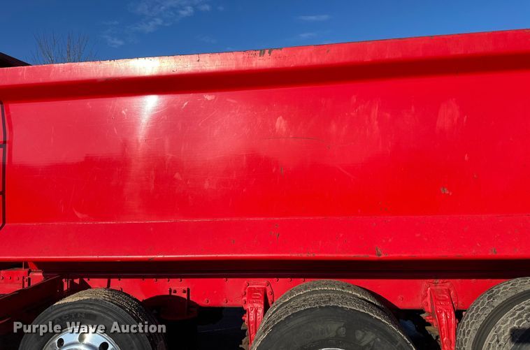 image for item FK1588 1995 Peterbilt 357 dump truck