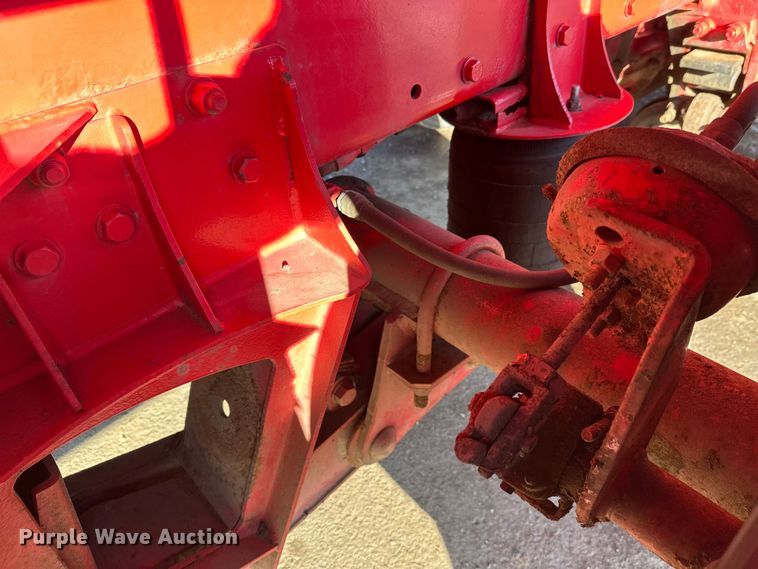 image for item FK1588 1995 Peterbilt 357 dump truck