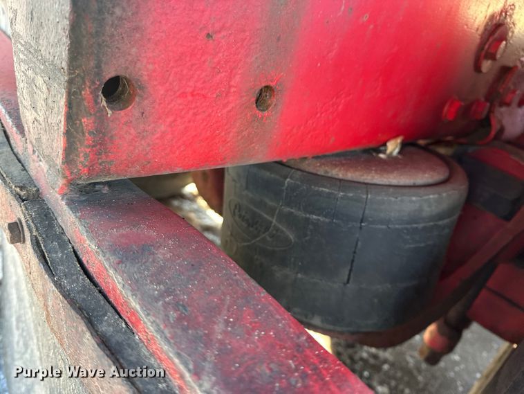 image for item FK1588 1995 Peterbilt 357 dump truck