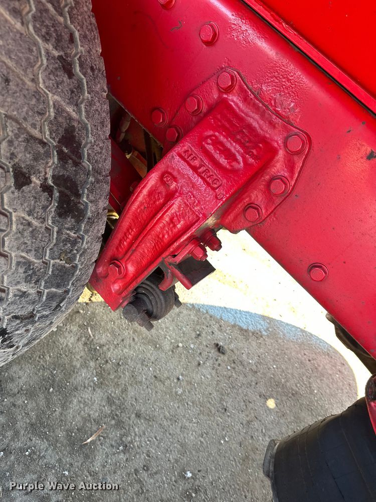 image for item FK1588 1995 Peterbilt 357 dump truck