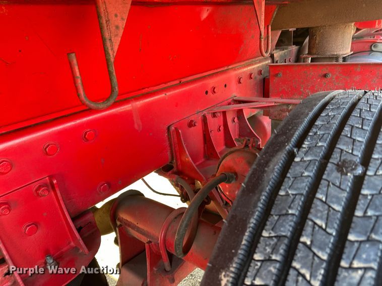 image for item FK1588 1995 Peterbilt 357 dump truck