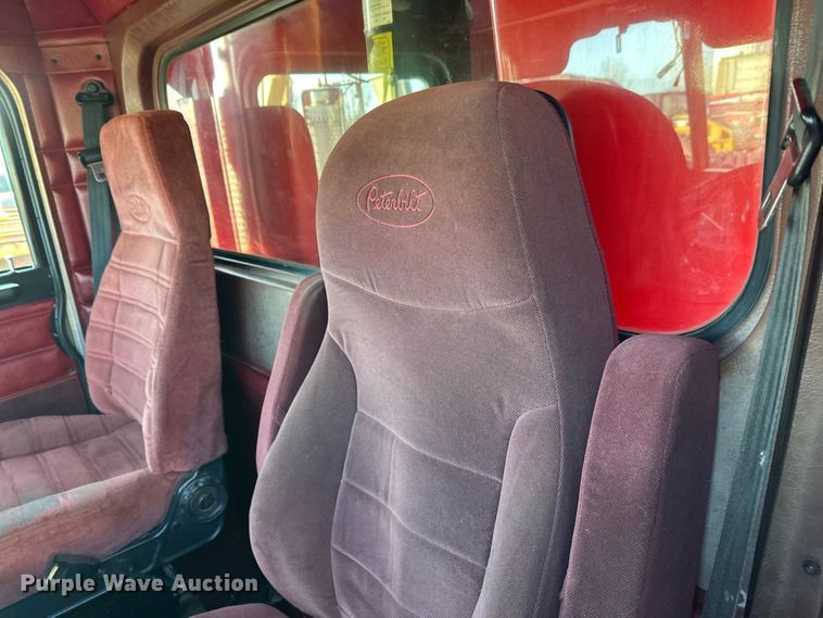 image for item FK1588 1995 Peterbilt 357 dump truck