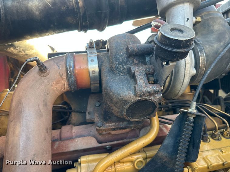 image for item FK1588 1995 Peterbilt 357 dump truck