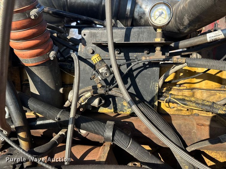 image for item FK1588 1995 Peterbilt 357 dump truck