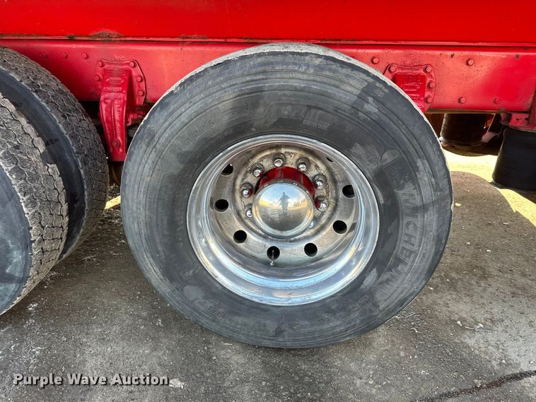 image for item FK1588 1995 Peterbilt 357 dump truck