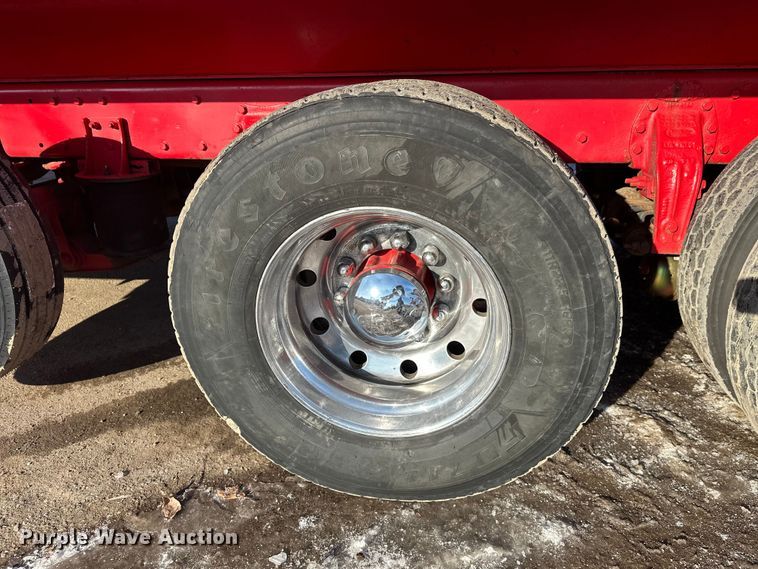 image for item FK1588 1995 Peterbilt 357 dump truck