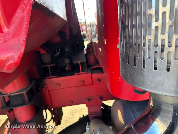 image for item FK1589 2005 Peterbilt 379 dump truck