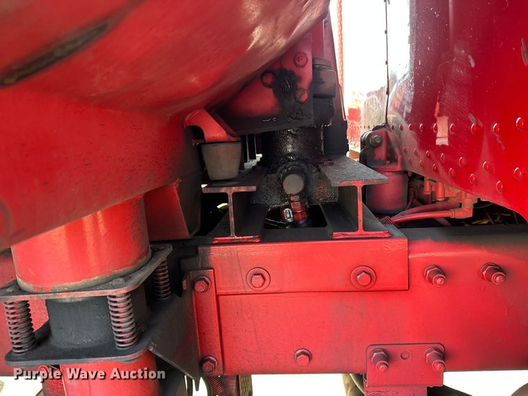 image for item FK1589 2005 Peterbilt 379 dump truck