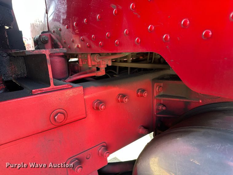 image for item FK1589 2005 Peterbilt 379 dump truck