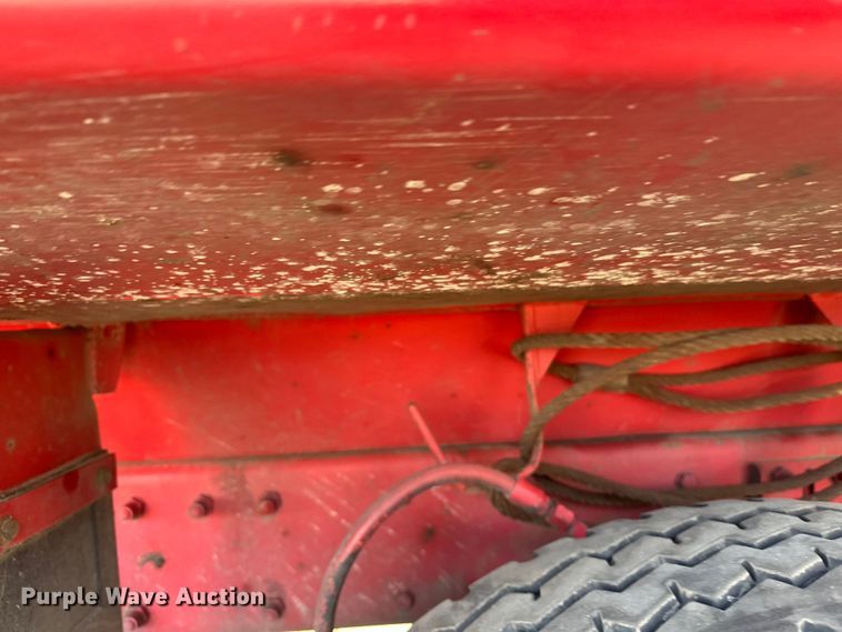 image for item FK1589 2005 Peterbilt 379 dump truck