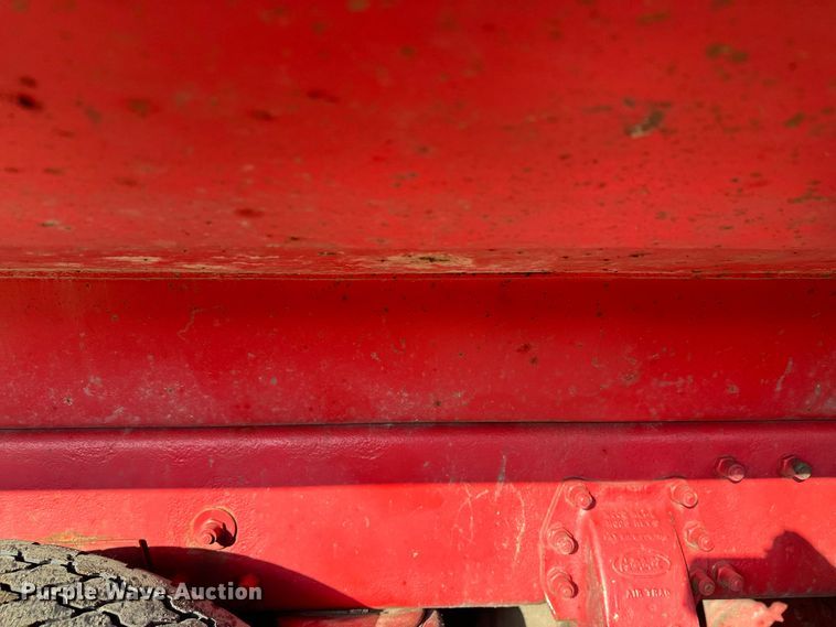 image for item FK1589 2005 Peterbilt 379 dump truck