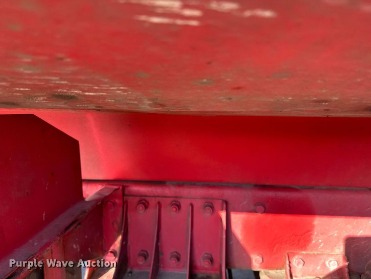 image for item FK1589 2005 Peterbilt 379 dump truck