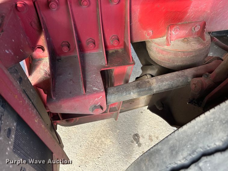 image for item FK1589 2005 Peterbilt 379 dump truck