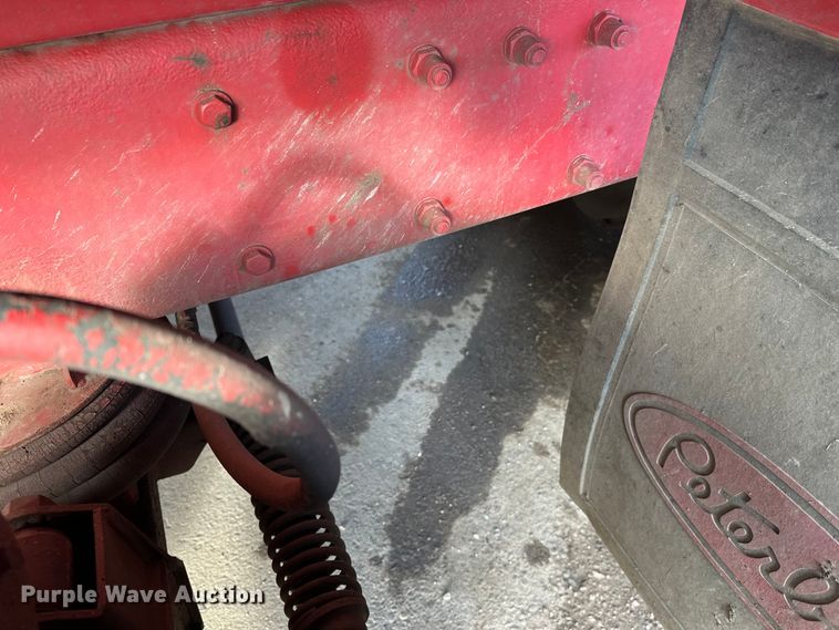 image for item FK1589 2005 Peterbilt 379 dump truck