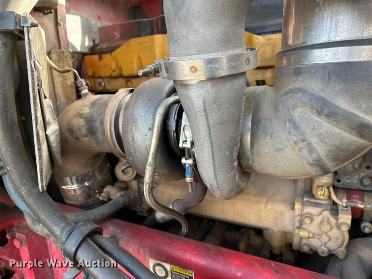 image for item FK1589 2005 Peterbilt 379 dump truck