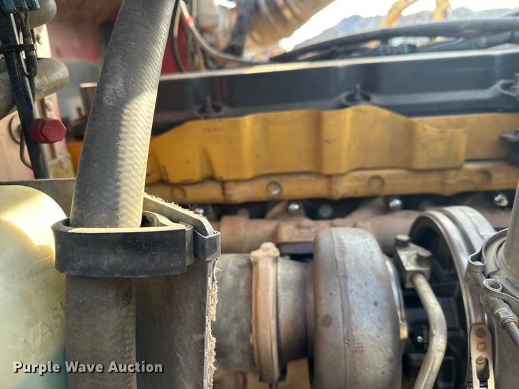 image for item FK1589 2005 Peterbilt 379 dump truck