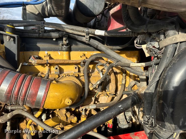 image for item FK1589 2005 Peterbilt 379 dump truck