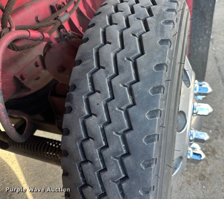 image for item FK1589 2005 Peterbilt 379 dump truck