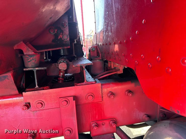 image for item FK1590 2007 Peterbilt 379 dump truck