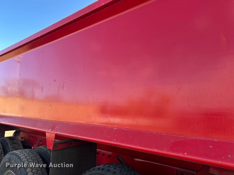 image for item FK1590 2007 Peterbilt 379 dump truck