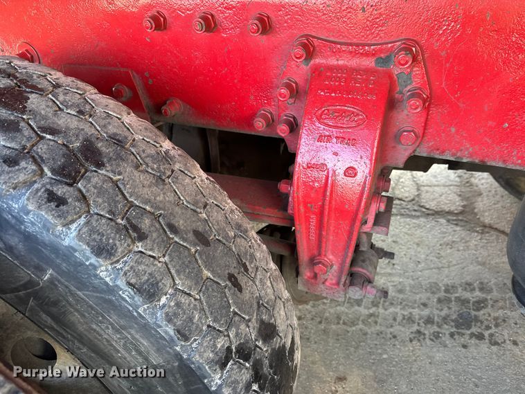 image for item FK1590 2007 Peterbilt 379 dump truck