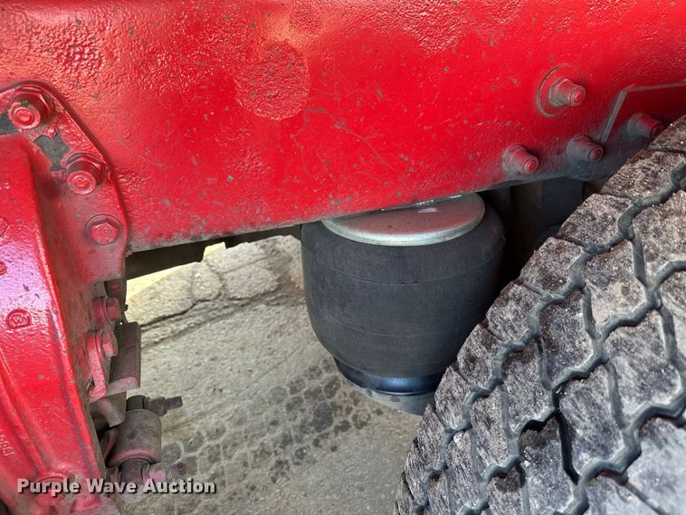 image for item FK1590 2007 Peterbilt 379 dump truck