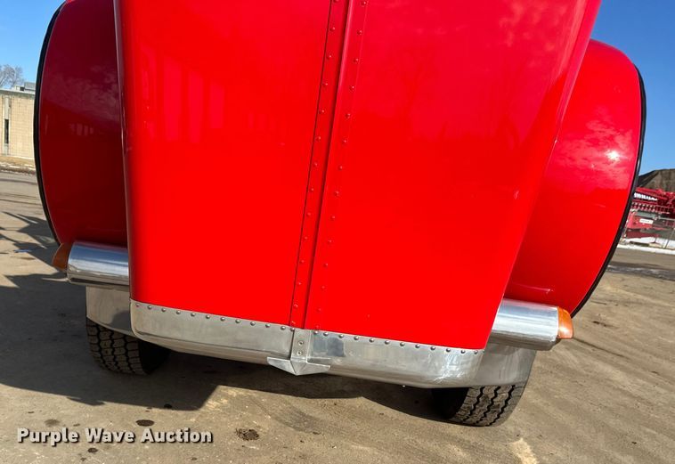 image for item FK1590 2007 Peterbilt 379 dump truck