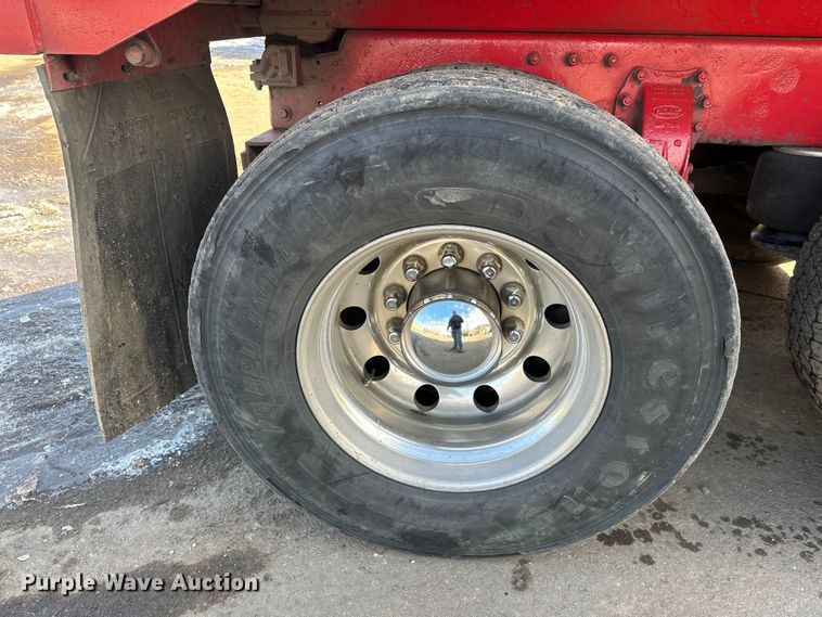 image for item FK1590 2007 Peterbilt 379 dump truck