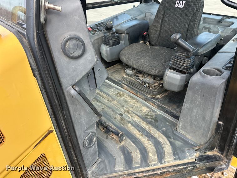 image for item FK1592 2014 Caterpillar D5K2 LGP dozer