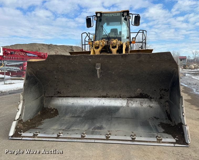 image for item FK1595 2001 Caterpillar 980G wheel loader