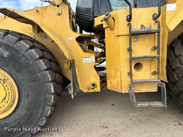 image for item FK1595 2001 Caterpillar 980G wheel loader