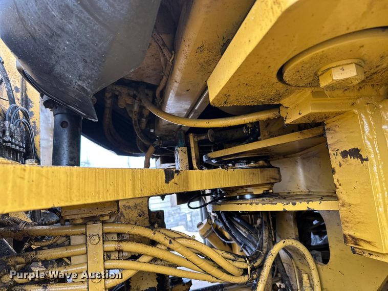 image for item FK1595 2001 Caterpillar 980G wheel loader