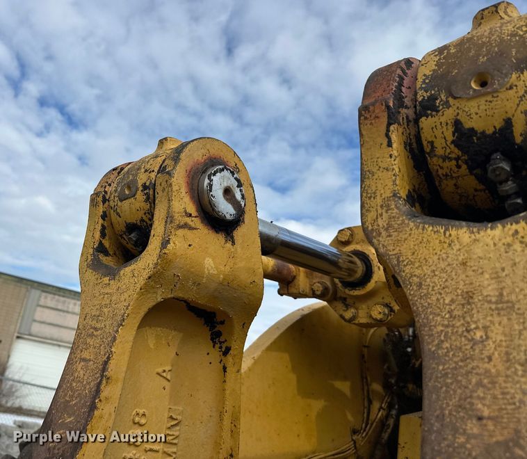 image for item FK1595 2001 Caterpillar 980G wheel loader