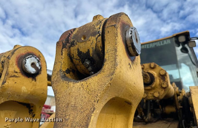 image for item FK1595 2001 Caterpillar 980G wheel loader