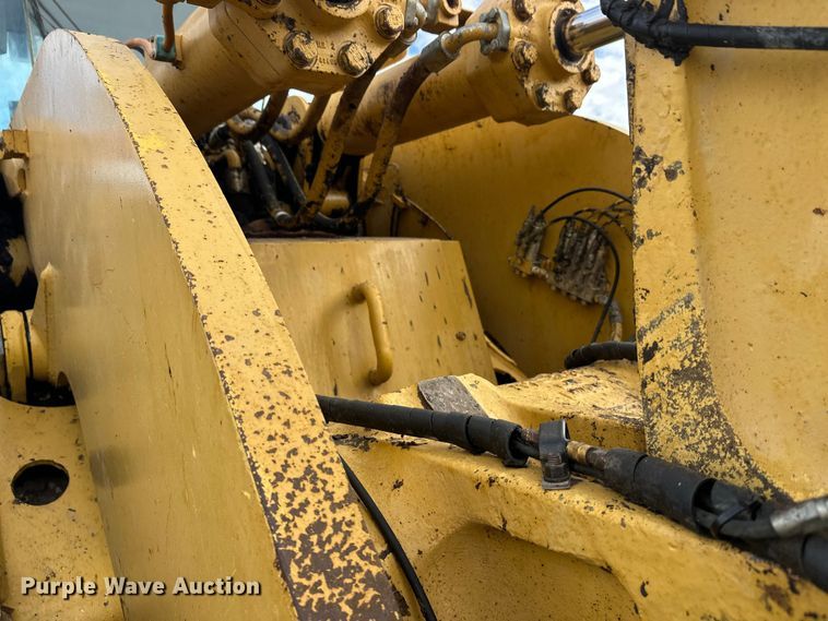 image for item FK1595 2001 Caterpillar 980G wheel loader
