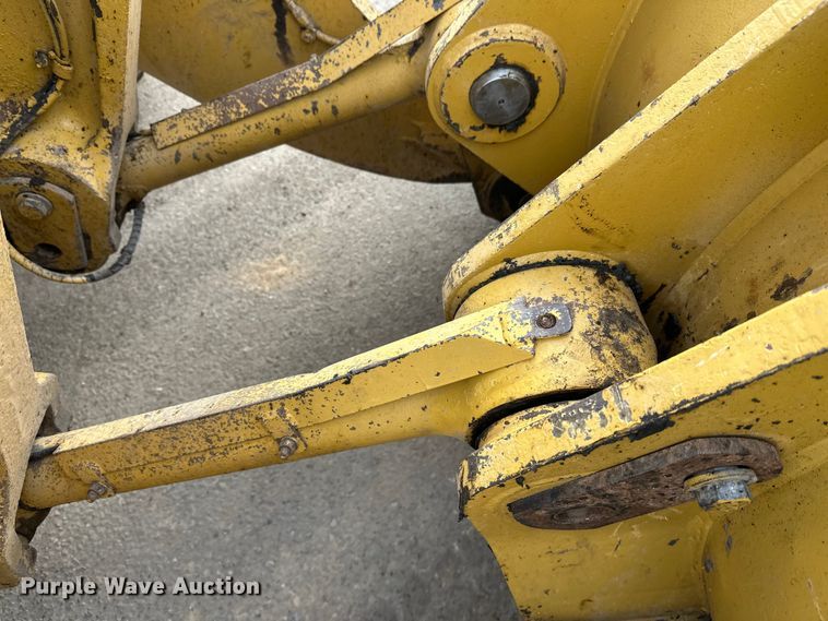 image for item FK1595 2001 Caterpillar 980G wheel loader