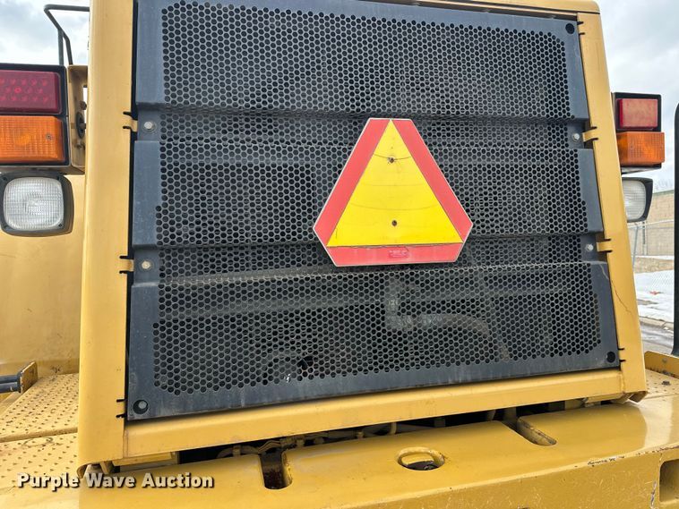 image for item FK1595 2001 Caterpillar 980G wheel loader
