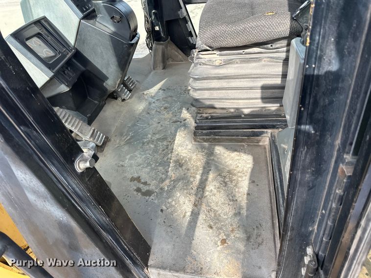 image for item FK1595 2001 Caterpillar 980G wheel loader