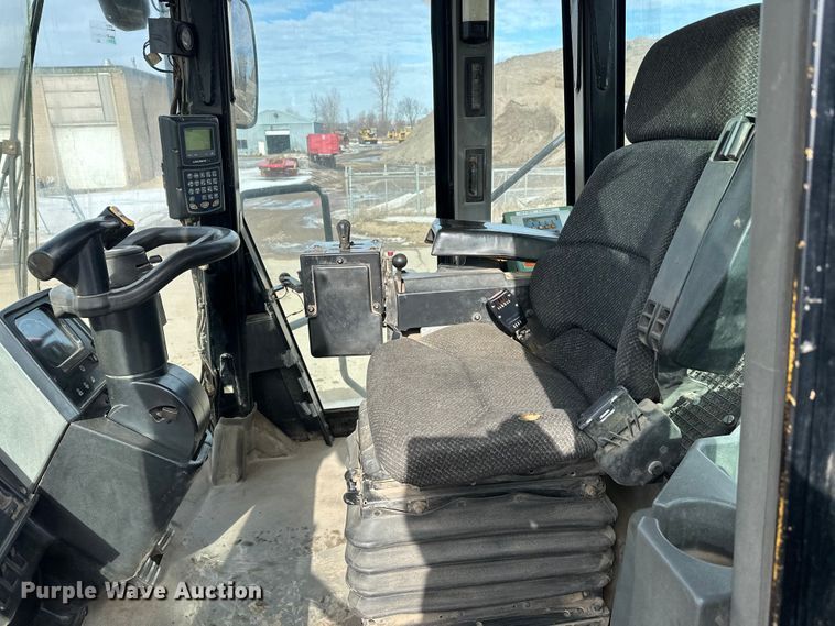 image for item FK1595 2001 Caterpillar 980G wheel loader