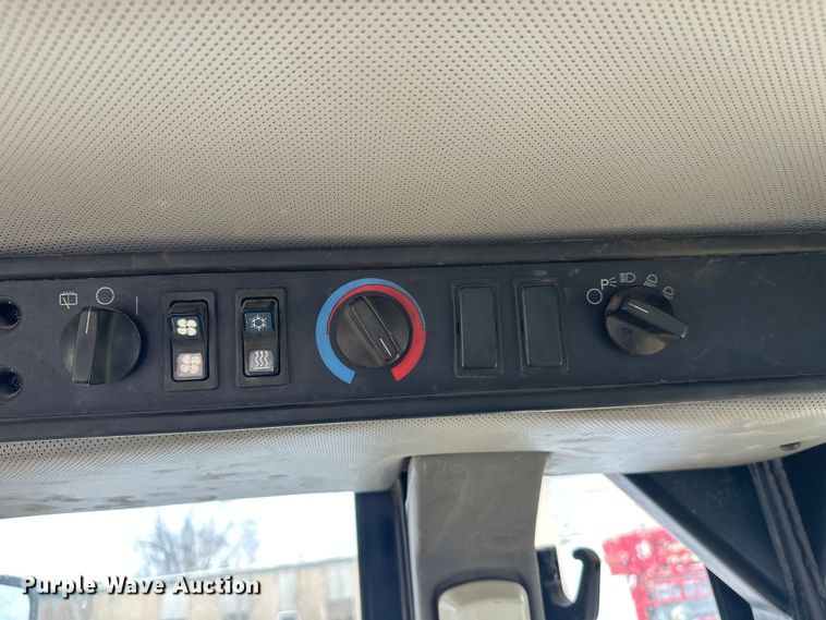 image for item FK1595 2001 Caterpillar 980G wheel loader