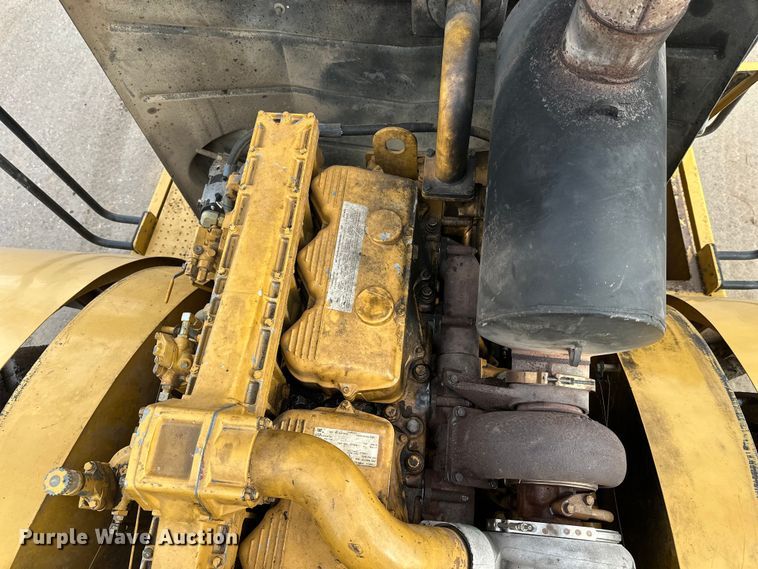 image for item FK1595 2001 Caterpillar 980G wheel loader