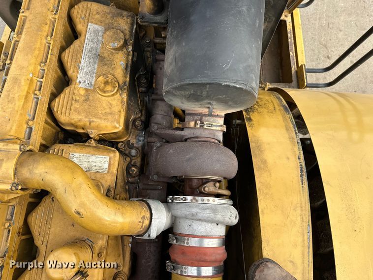 image for item FK1595 2001 Caterpillar 980G wheel loader