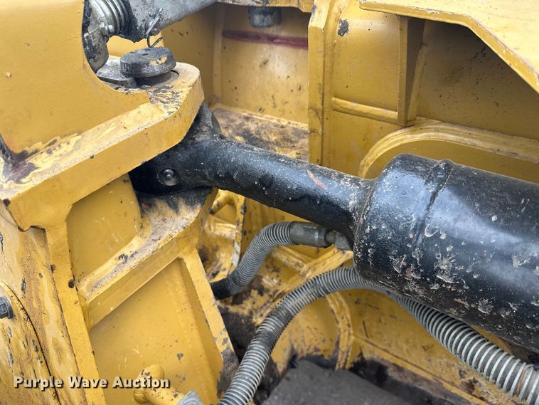 image for item FK1597 2016 Caterpillar D6K2 LGP dozer