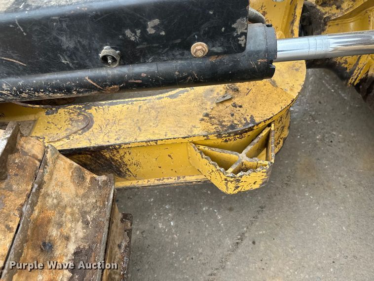 image for item FK1597 2016 Caterpillar D6K2 LGP dozer
