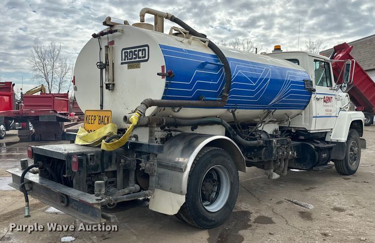 image for item FK1598 1990 Ford LN8000 water truck