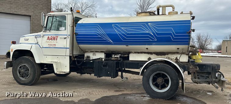 image for item FK1598 1990 Ford LN8000 water truck