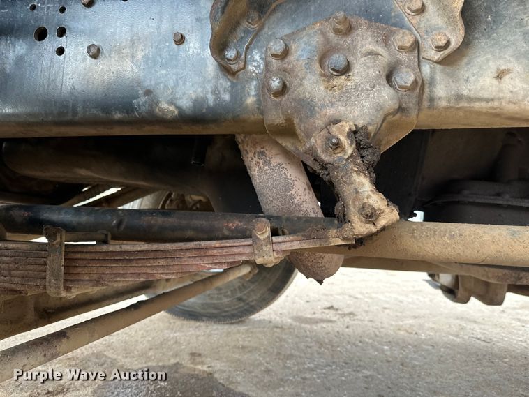 image for item FK1598 1990 Ford LN8000 water truck